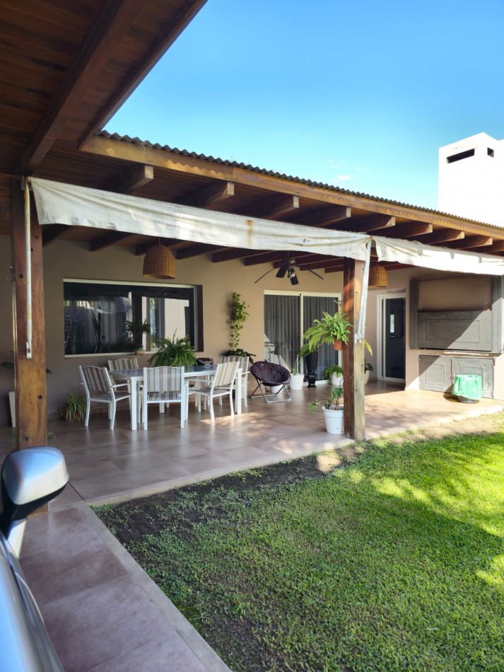 Country San Isidro, Villa Allende. Casa desarrollada en una sola Planta