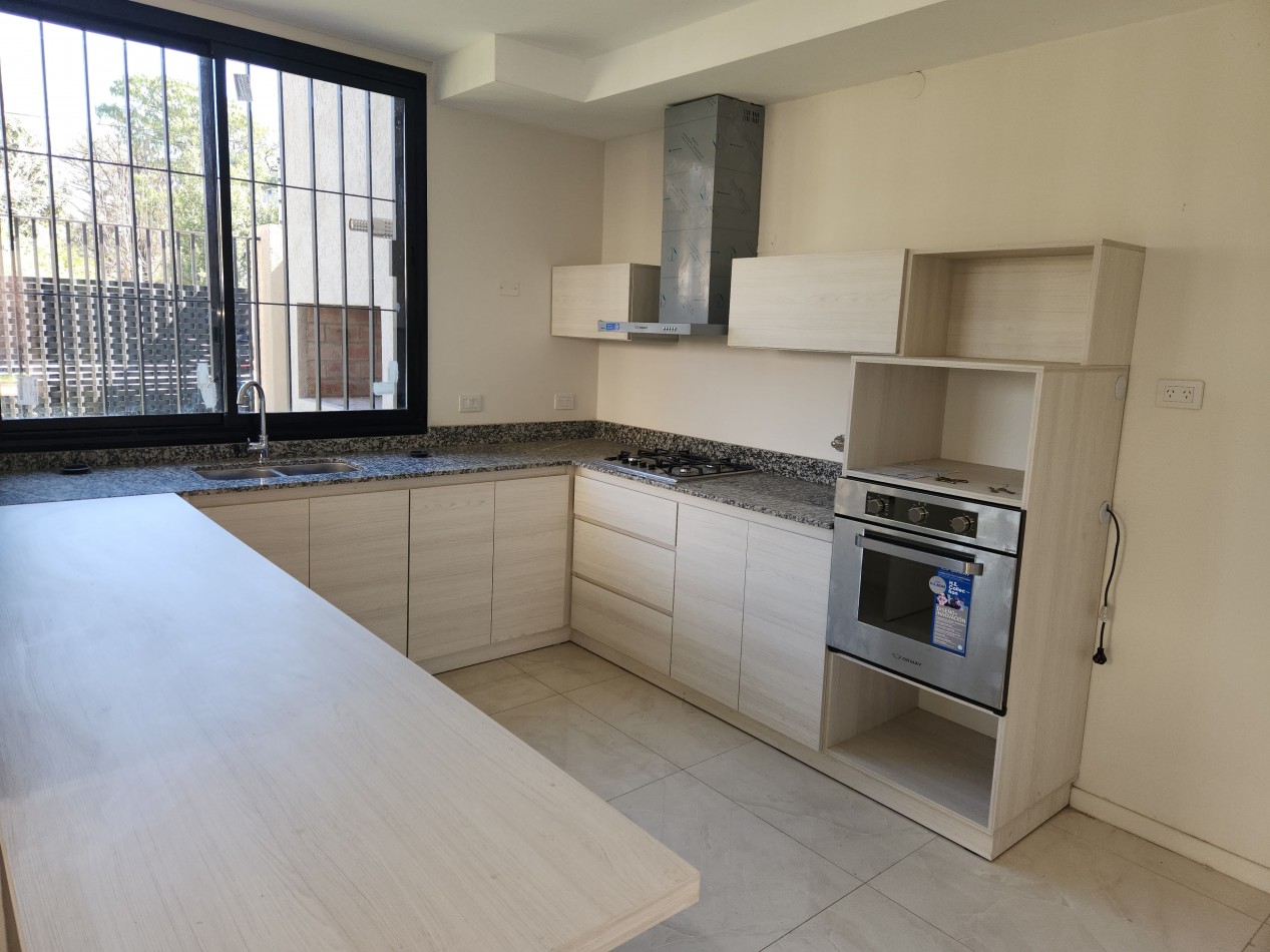 Duplex de Categoria en Rivera Indarte - Apto Credito