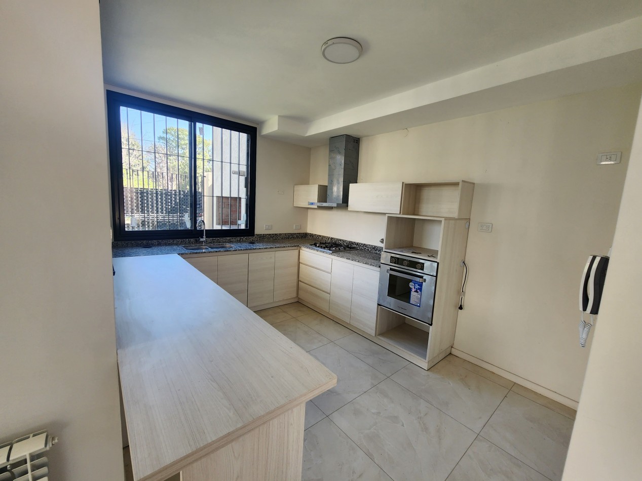 Duplex de Categoria en Rivera Indarte - Apto Credito