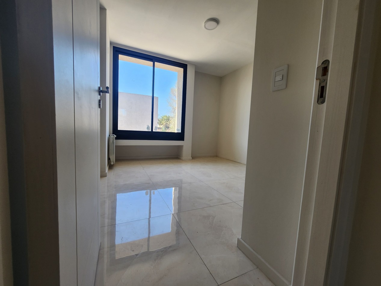 Duplex de Categoria en Rivera Indarte - Apto Credito