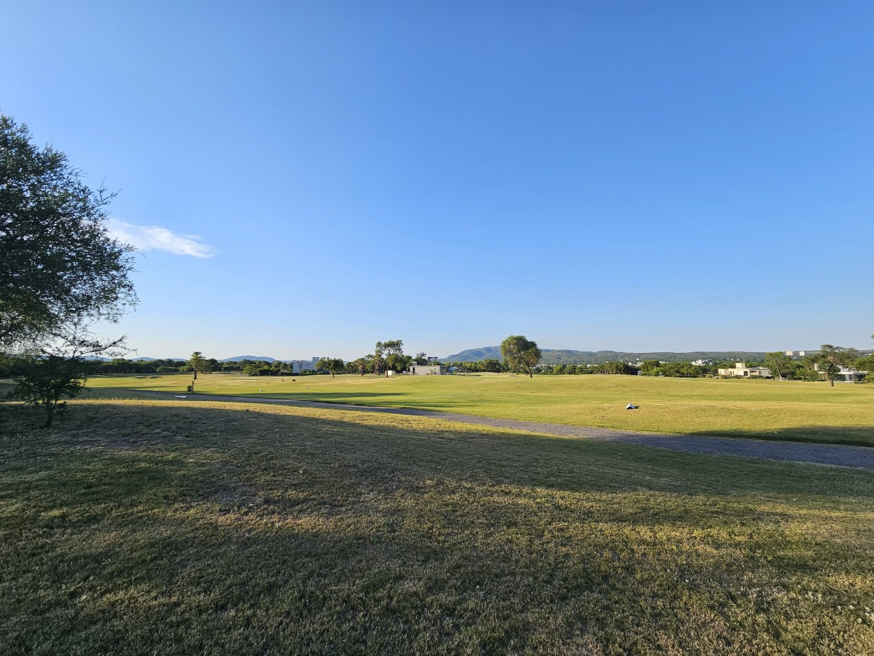VENTA - Excelente Lote en Valle del Golf Etapa 2 - ¡Listo para Construir!