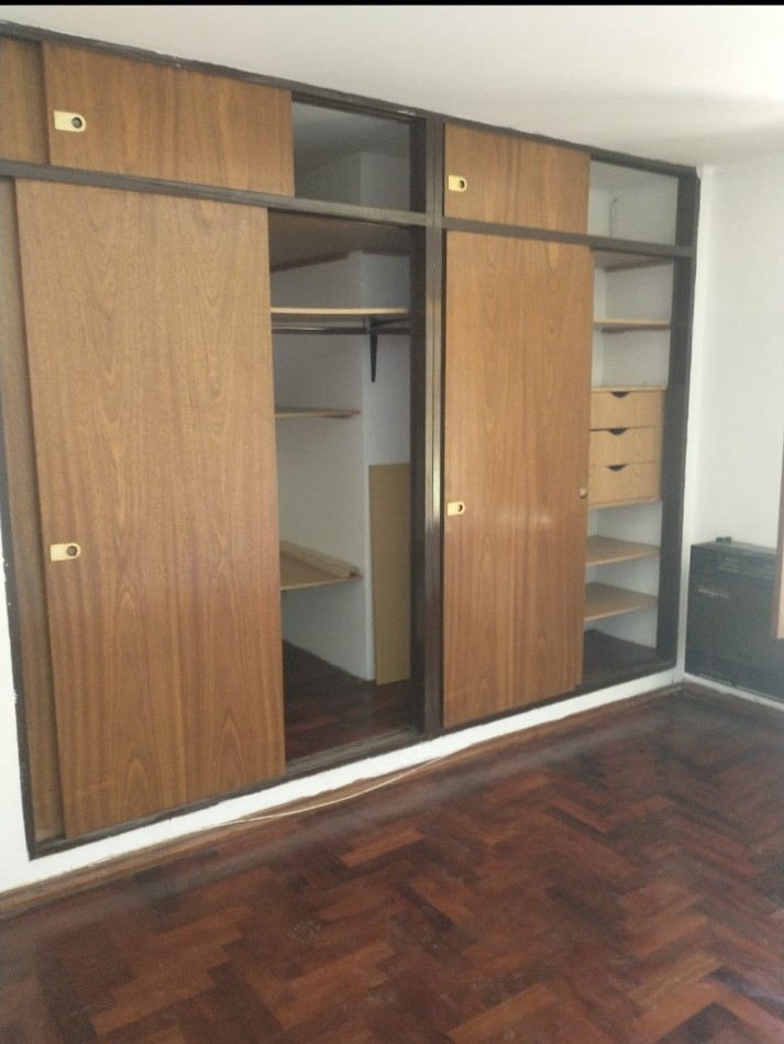 Casa 3 Dorm en Venta en B° La Salle-