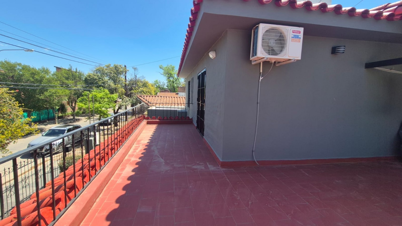 B° CENTENARIO- CASA 4 DORM A MTS CORDILLERA