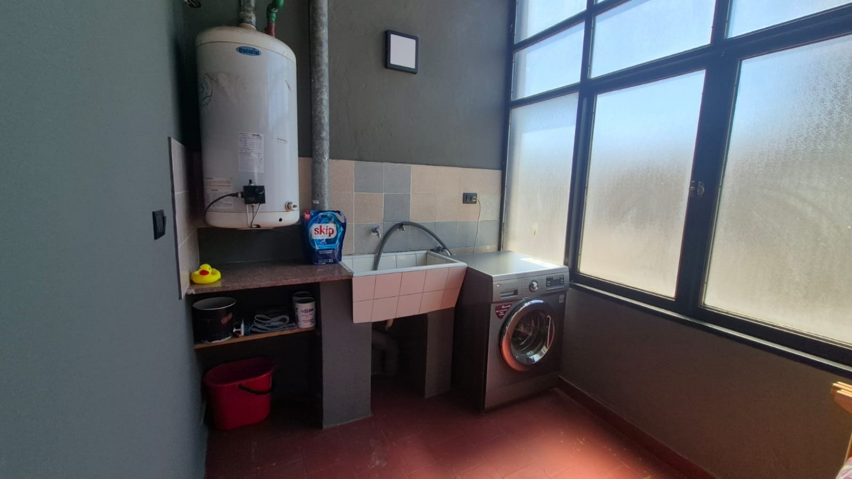 B° CENTENARIO- CASA 4 DORM A MTS CORDILLERA