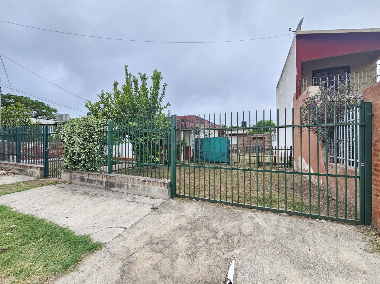 VENTA CASA MAS DEPTO A RECICLAR- VILLA CORNU