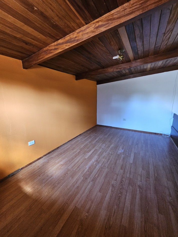 Imperdible casa en el corazon de Arguello, sobre Heriberto Martinez