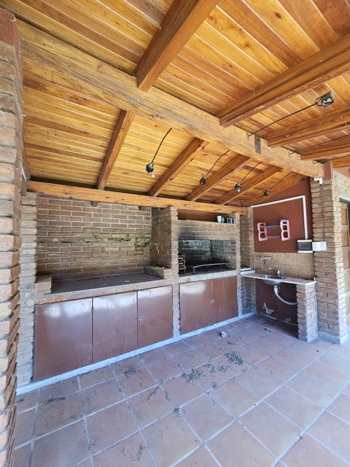 Imperdible casa en el corazon de Arguello, sobre Heriberto Martinez