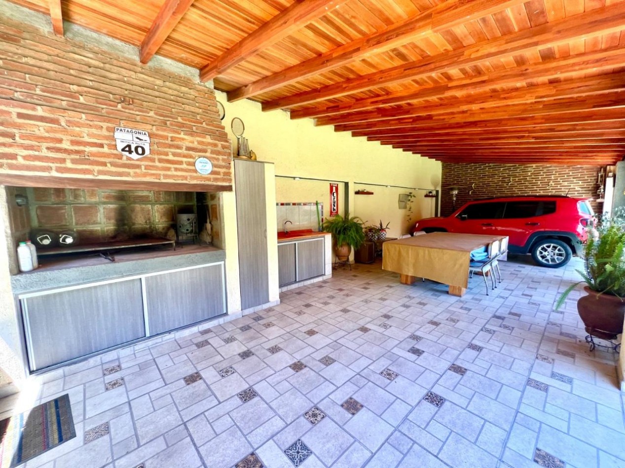 Mendiolaza casa desarrollada toda en Planta Baja. Oportunidad!