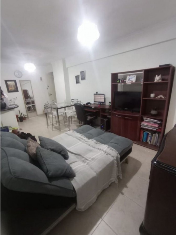 El dpto esta en Nueva Cordoba, Balcarce 427