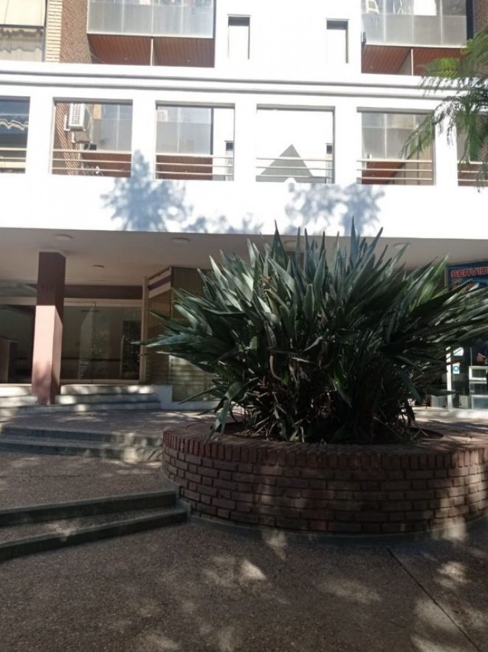 El dpto esta en Nueva Cordoba, Balcarce 427