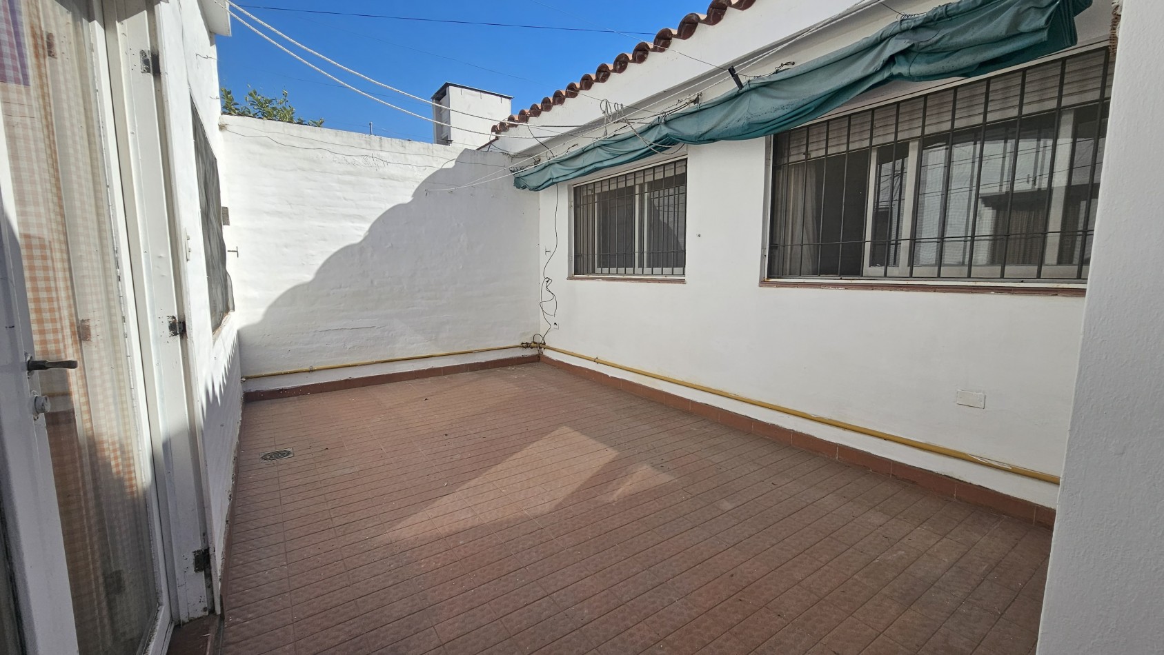 ARGUELLO- Casa de 4 Dorm a mts de Recta Martinolli