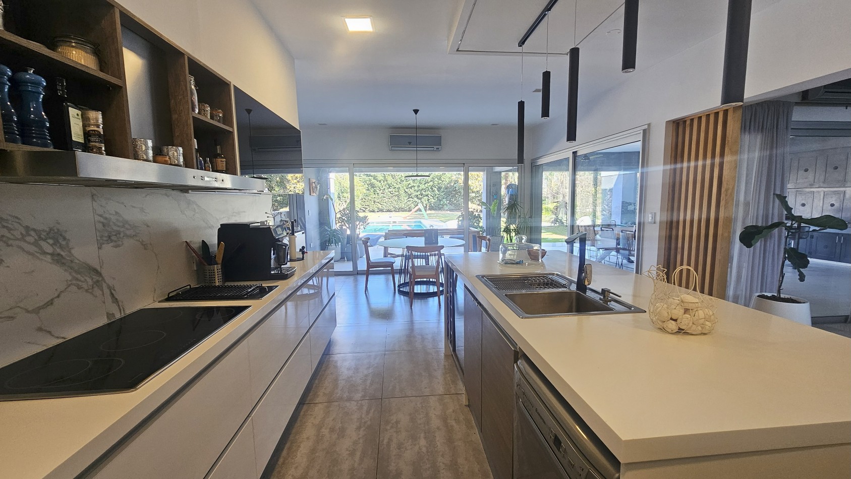 Moderna casa en Verandas de 7 Soles
