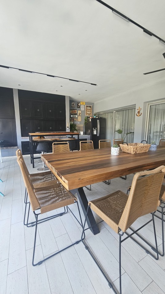 Moderna casa en Verandas de 7 Soles
