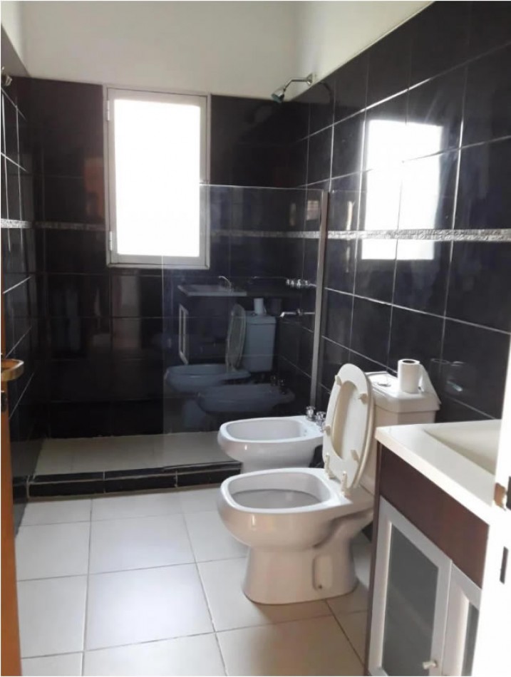 Hermosa Casa en Venta Valle Escondido 3dorm