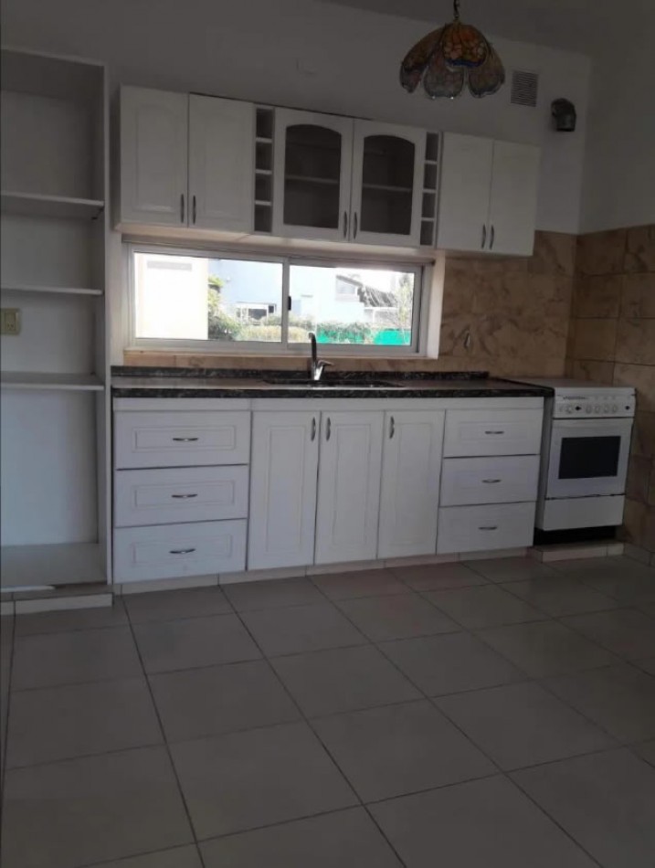 Hermosa Casa en Venta Valle Escondido 3dorm
