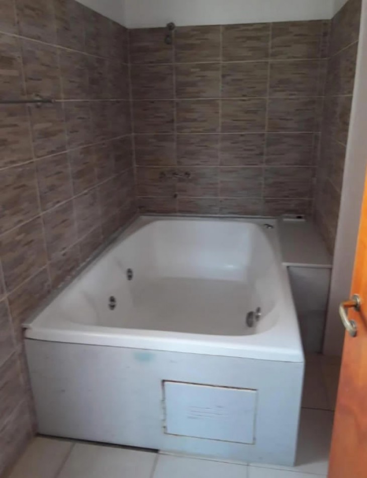 Hermosa Casa en Venta Valle Escondido 3dorm