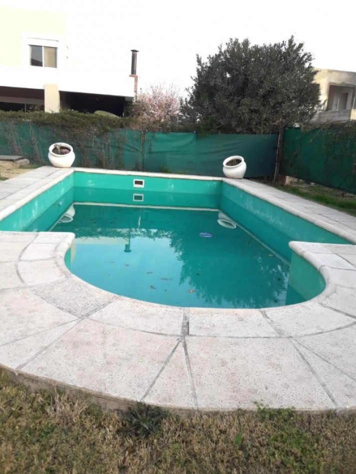 Hermosa Casa en Venta Valle Escondido 3dorm