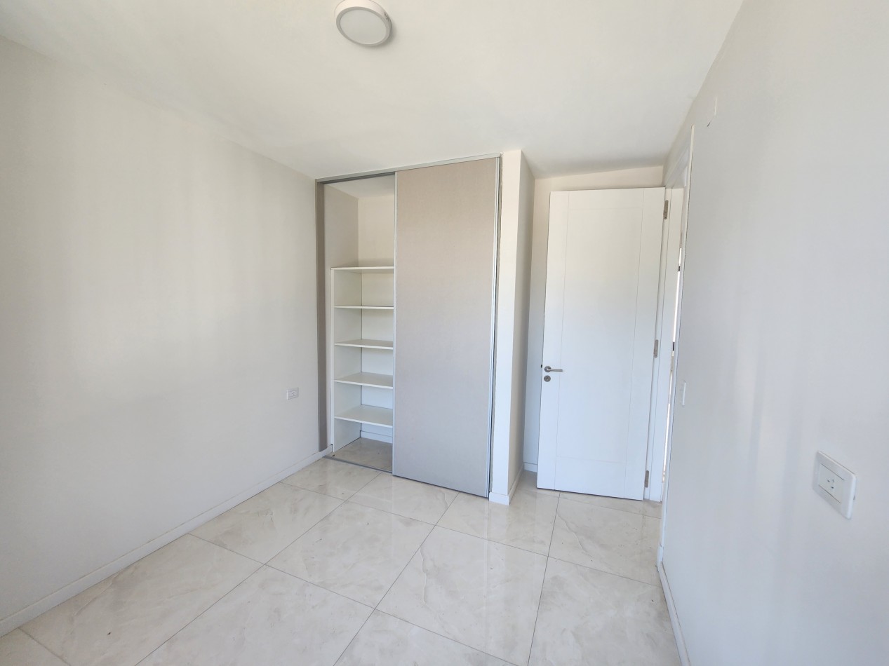 Duplex de categoria Rivera Indarte APTO CREDITO