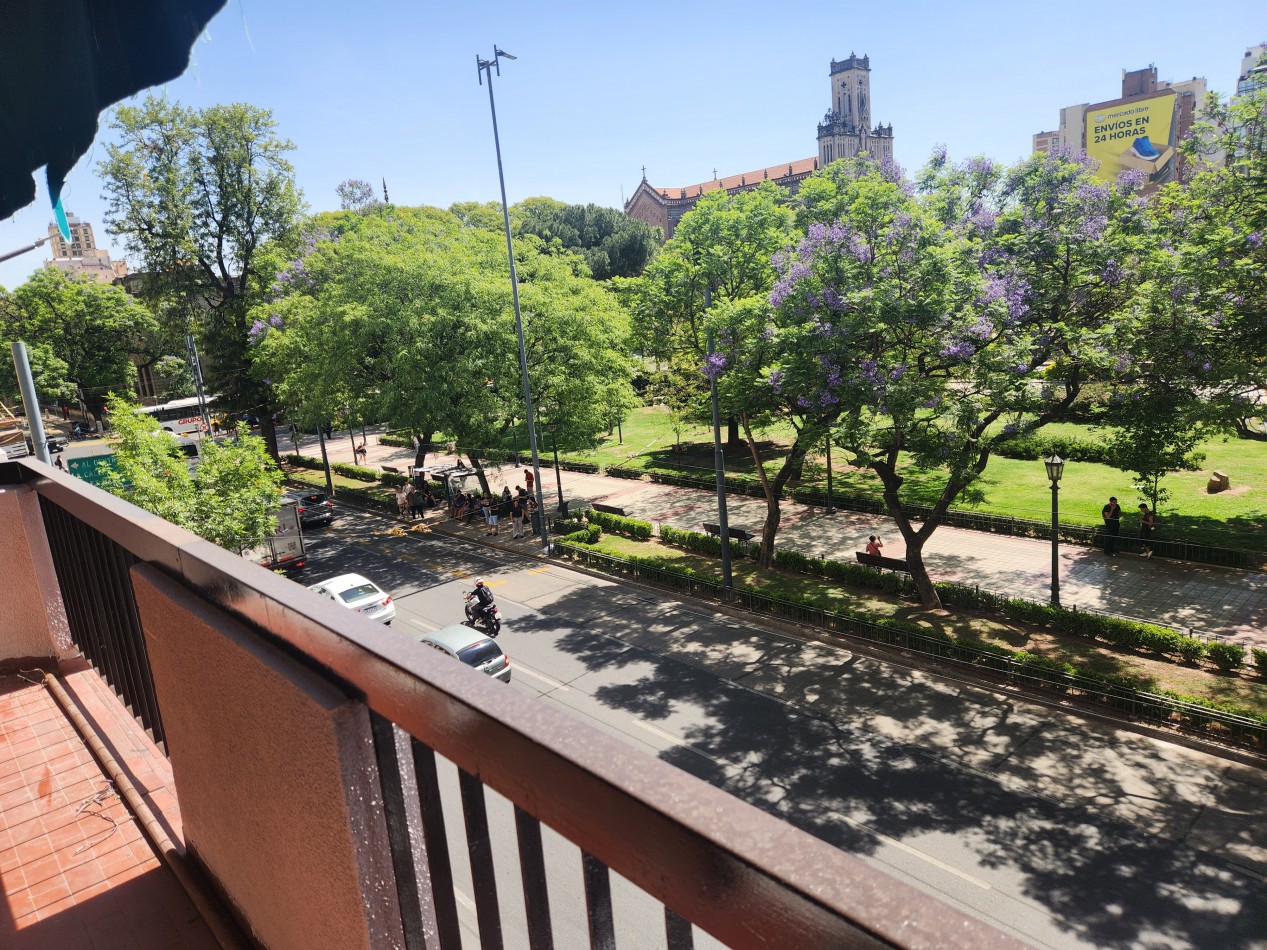 Departamento 2 Dorm Amoblado frente a plaza Colon!!!