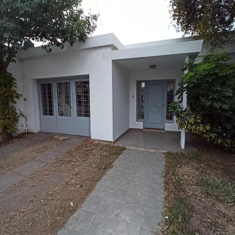 CASA EN ALQUILER SOBRE MAESTRO VIDAL 