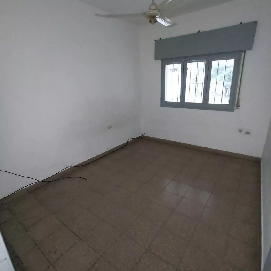 CASA EN ALQUILER SOBRE MAESTRO VIDAL 