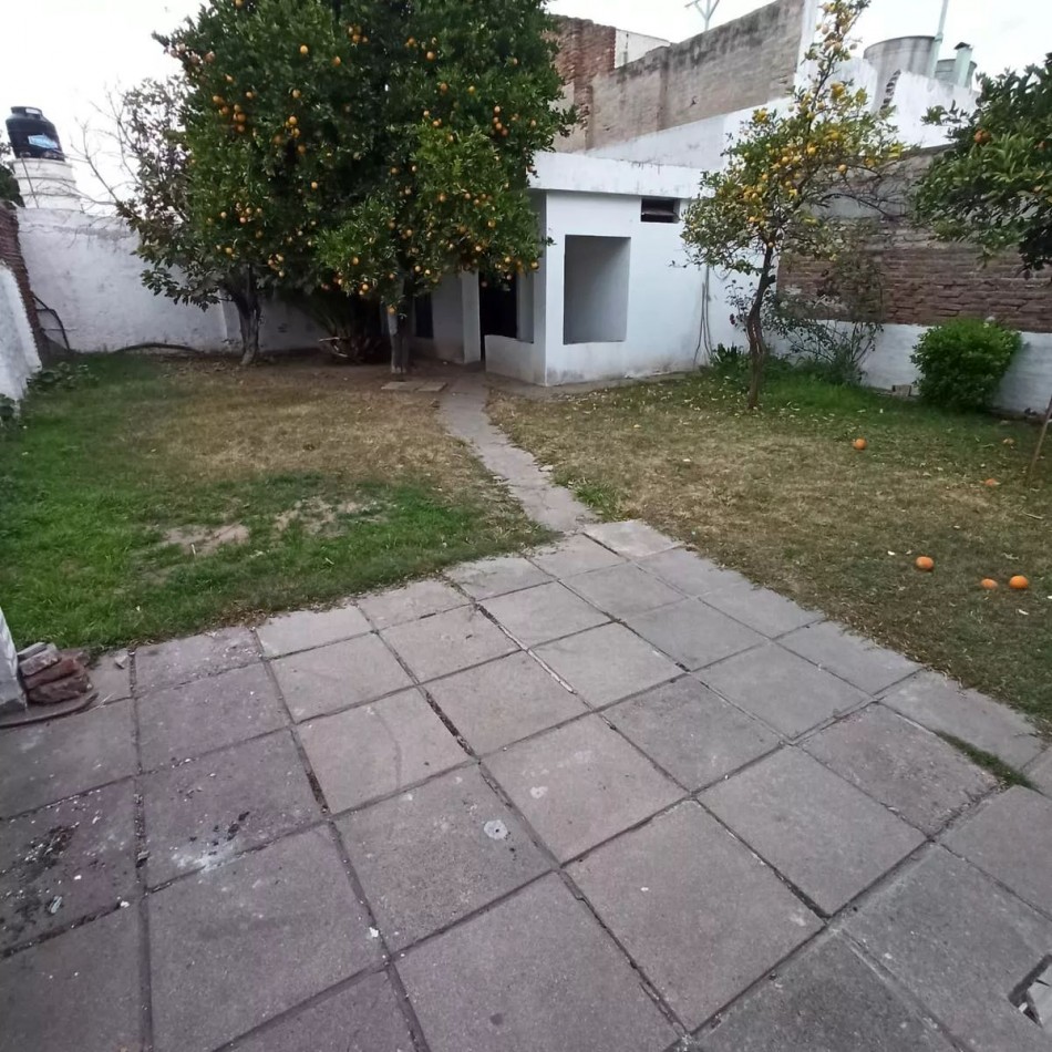 CASA EN ALQUILER SOBRE MAESTRO VIDAL 