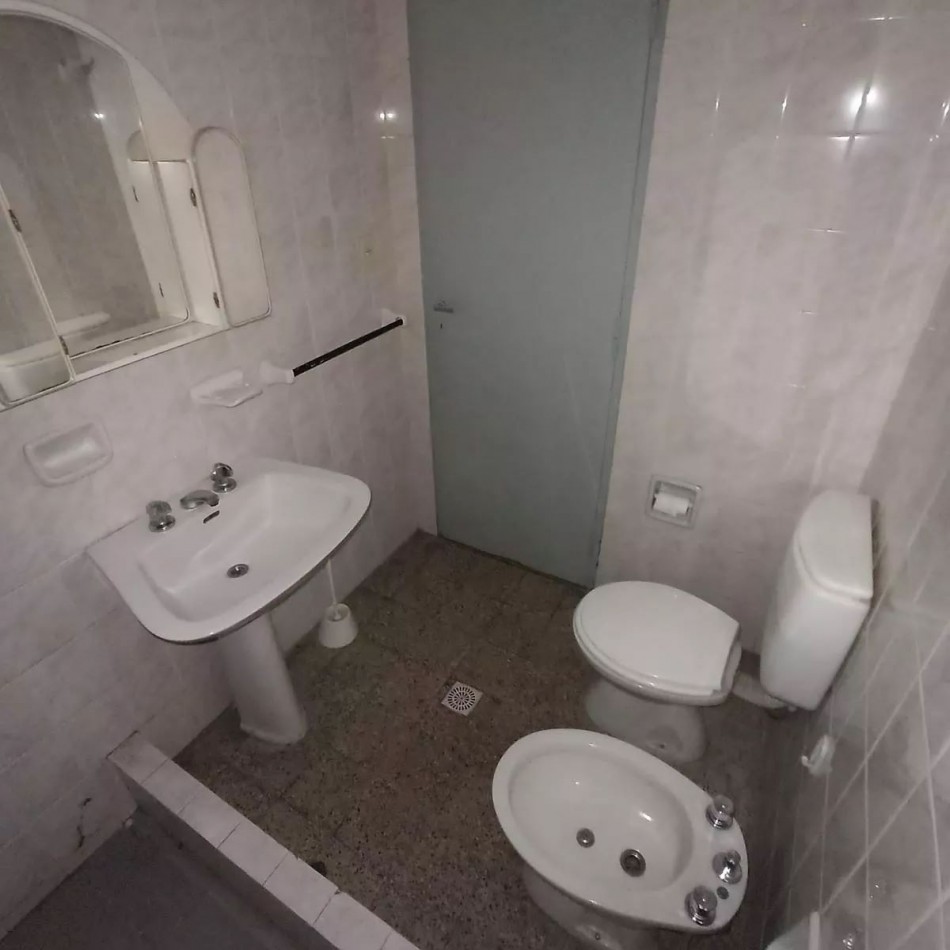 CASA EN ALQUILER SOBRE MAESTRO VIDAL 