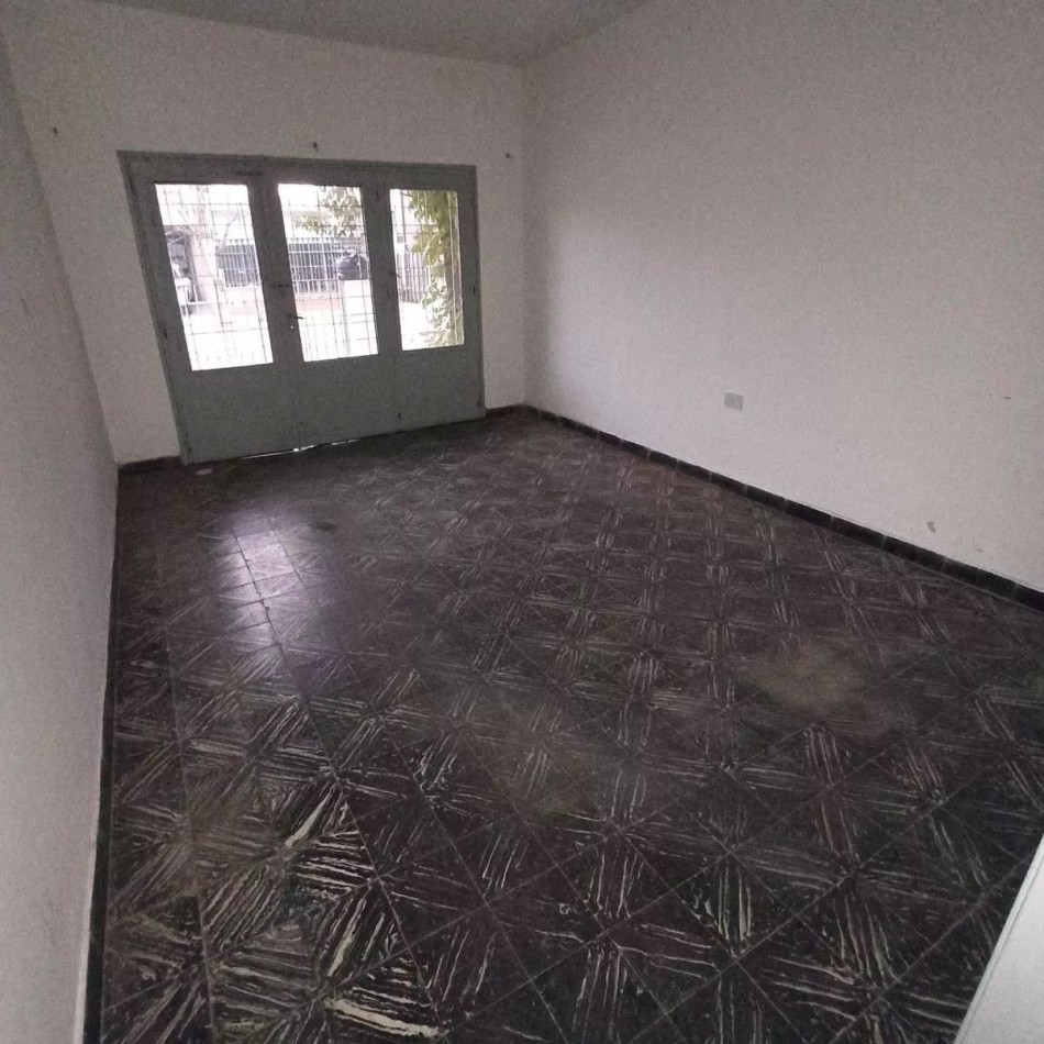 CASA EN ALQUILER SOBRE MAESTRO VIDAL 