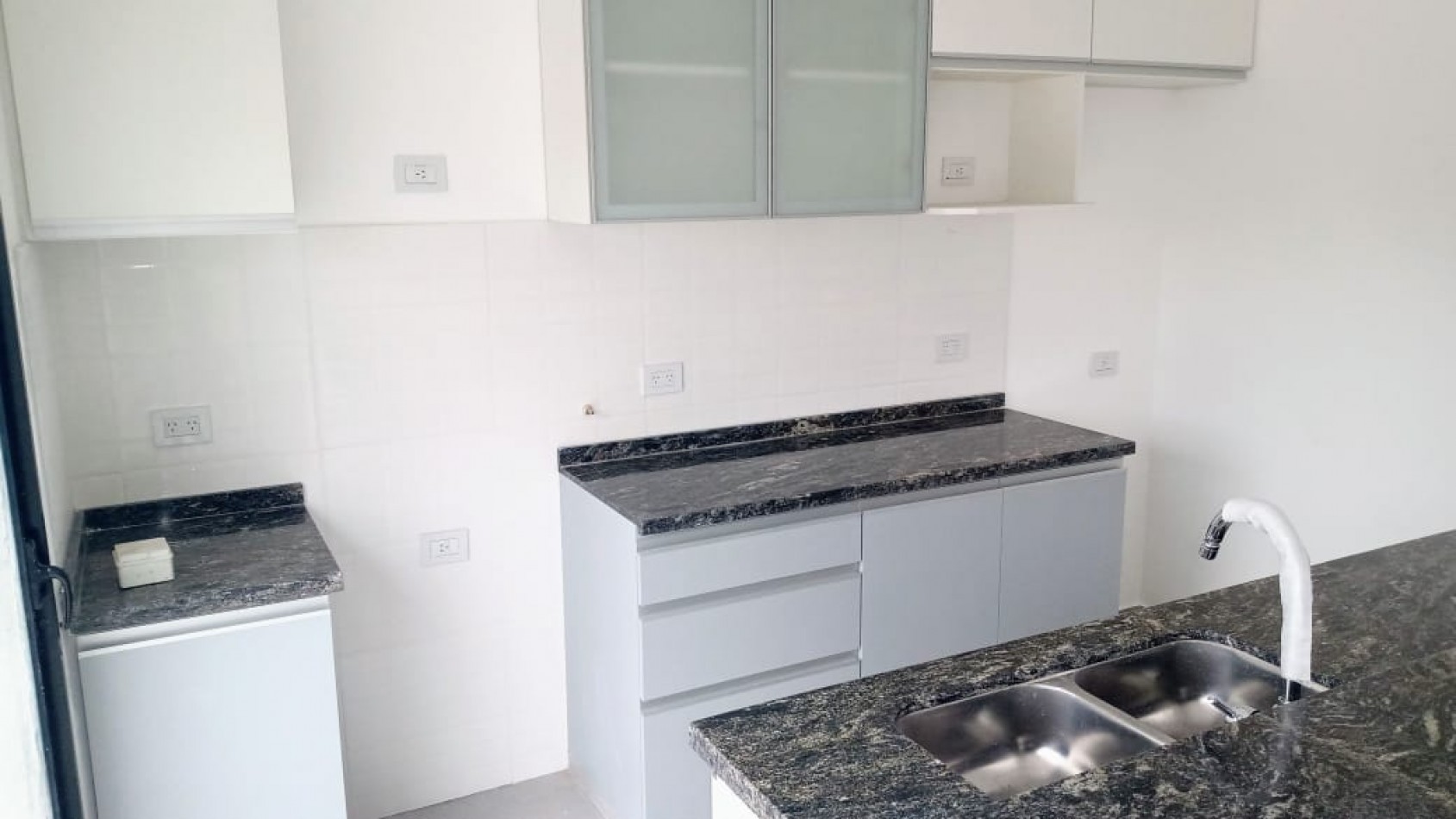 VENTA DUPLEX 3 DORM - LOMAS DE MANANTIALES 