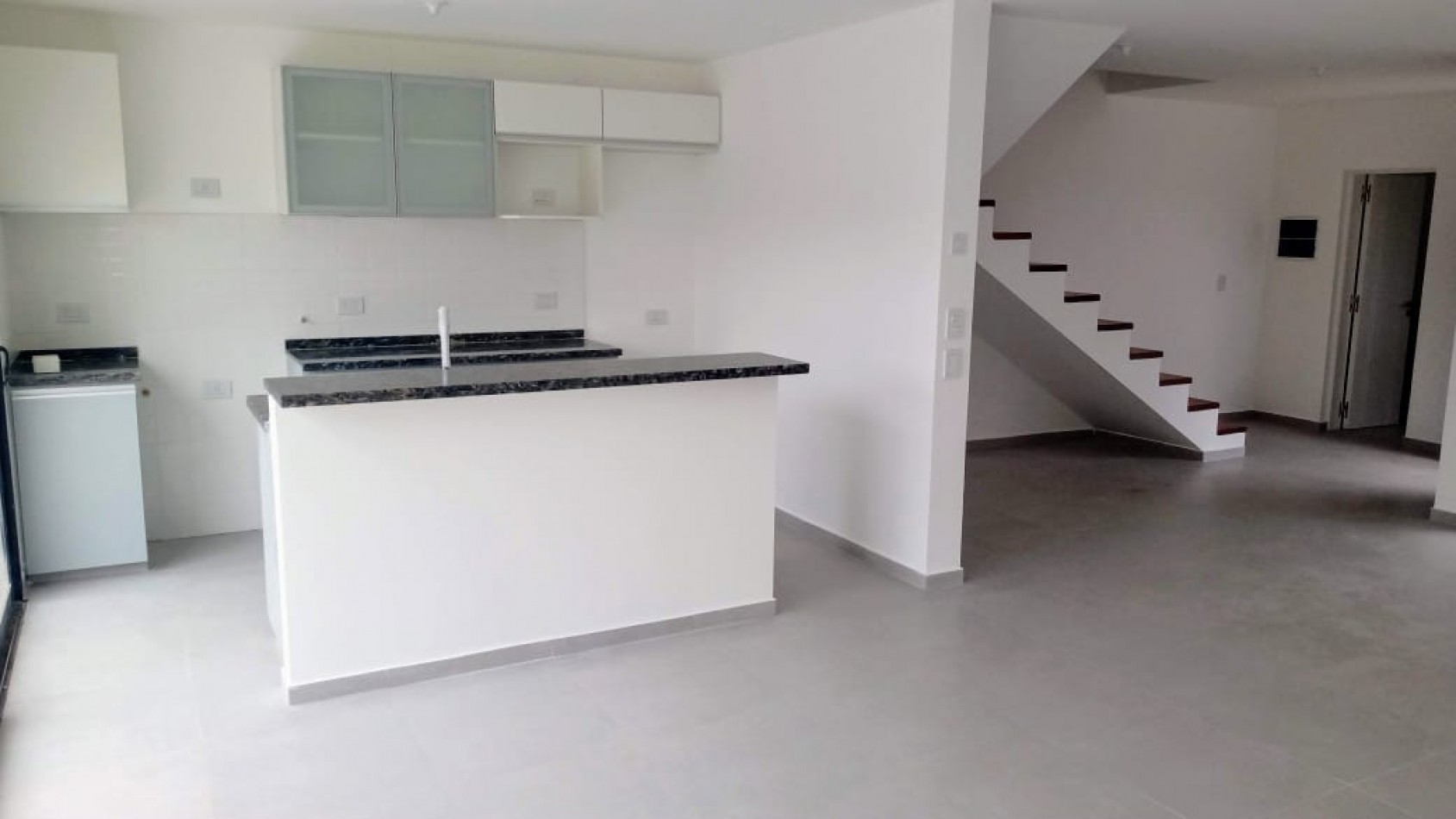 VENTA DUPLEX 3 DORM - LOMAS DE MANANTIALES 