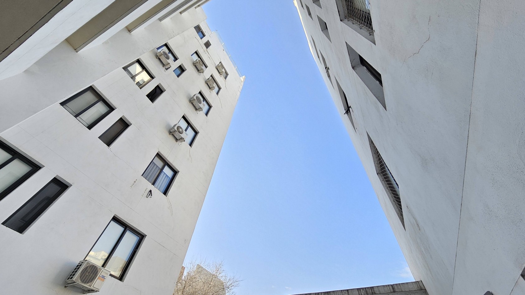  General Paz -Departamento en Venta con Patio y cochera - Ovidio Lagos 44