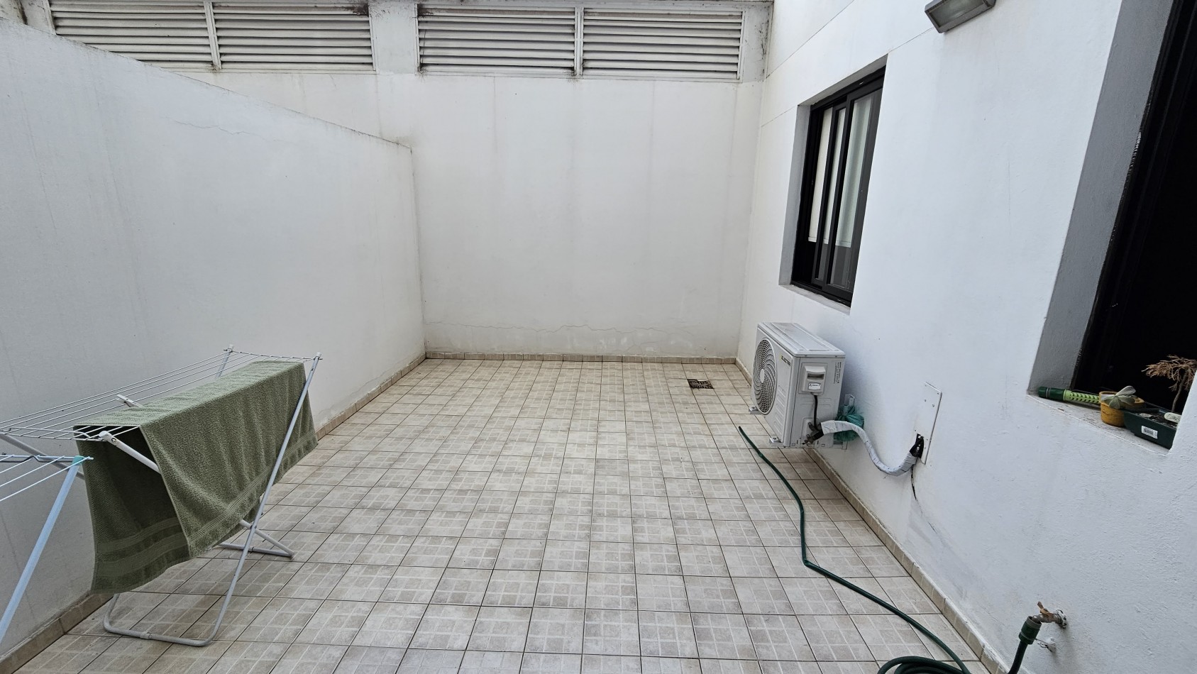  General Paz -Departamento en Venta con Patio y cochera - Ovidio Lagos 44
