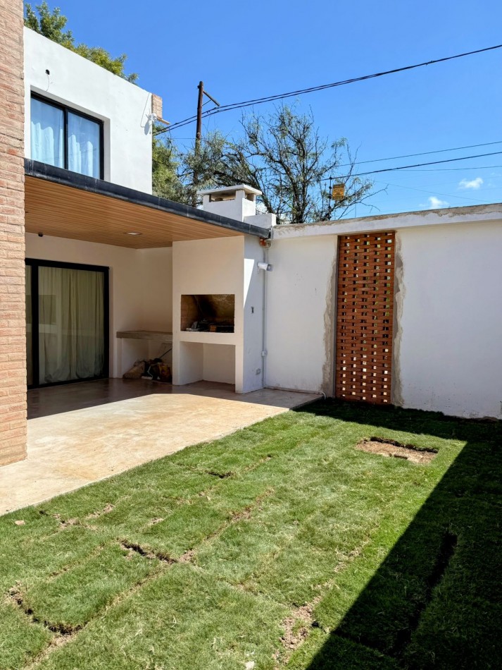 ARGUELLO QUISQUISACATE VENTA DUPLEX 2 DORMITORIOS 