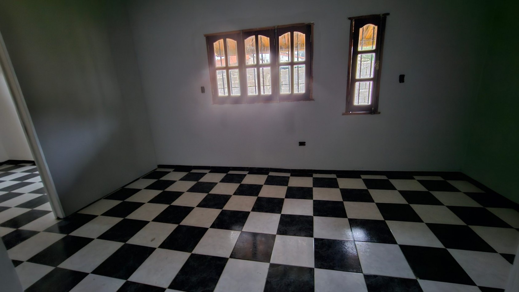 COMODA CASA DE 4 DORMITORIOS EN VENTA-SALDAN