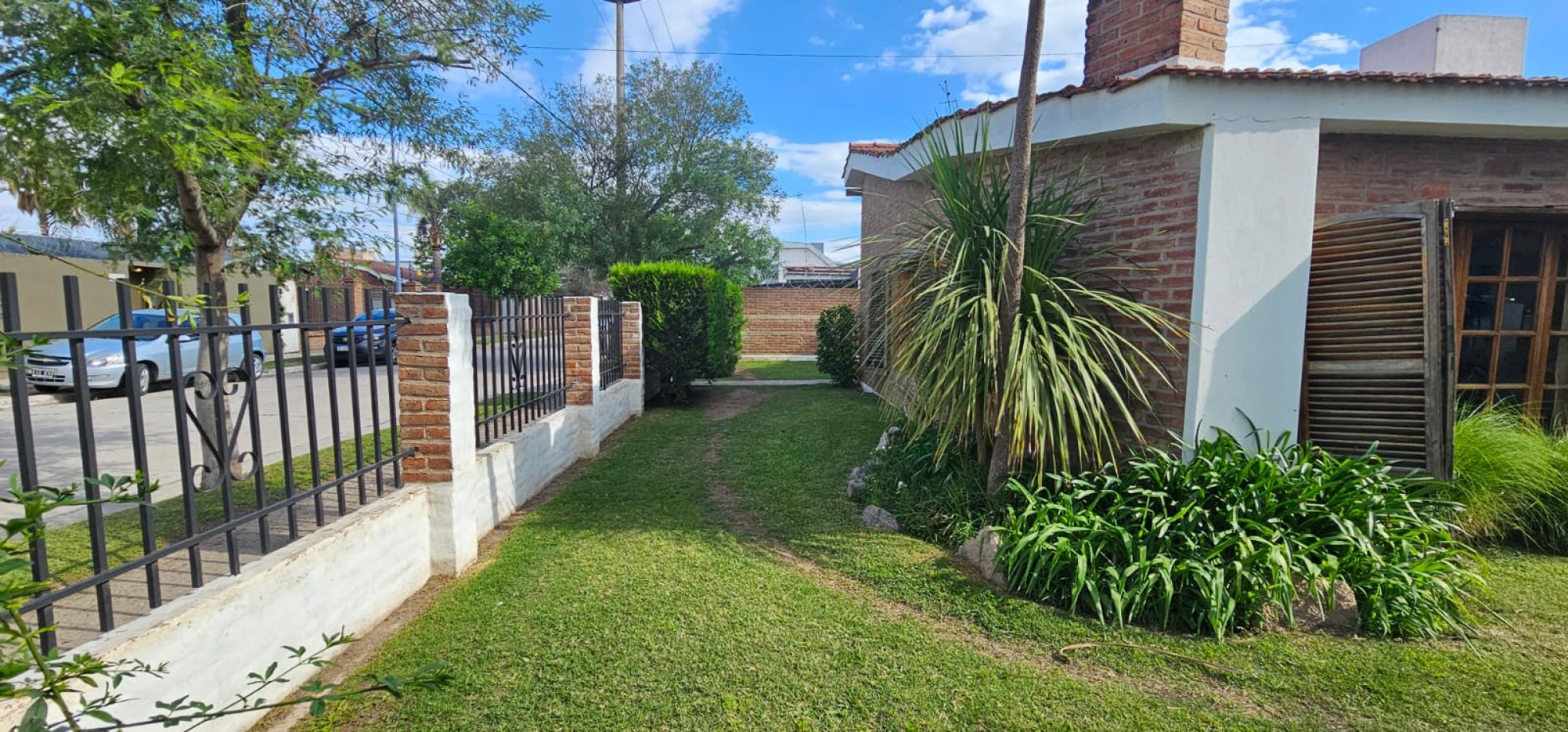 🚀 ARGUELLO-EL REFUGIO-CASA 4 DORM PLANTA BAJA A MTS DE RECTA MARTINOLLI 