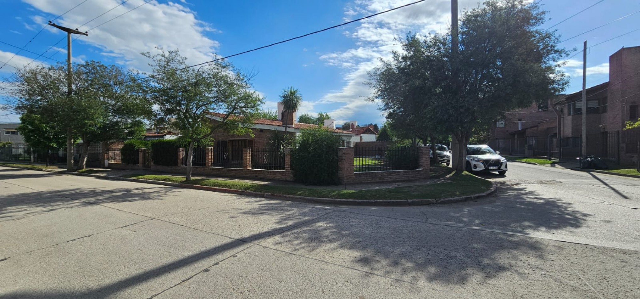 🚀 ARGUELLO-EL REFUGIO-CASA 4 DORM PLANTA BAJA A MTS DE RECTA MARTINOLLI 