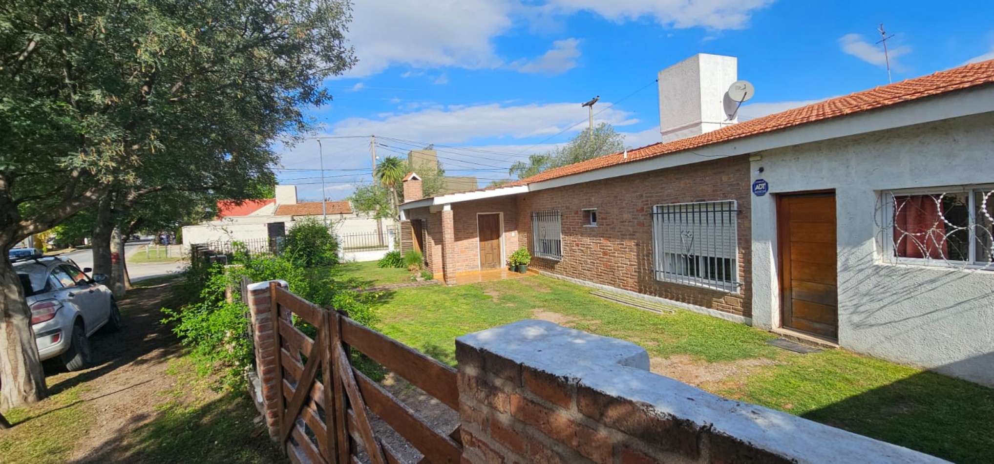 🚀 ARGUELLO-EL REFUGIO-CASA 4 DORM PLANTA BAJA A MTS DE RECTA MARTINOLLI 
