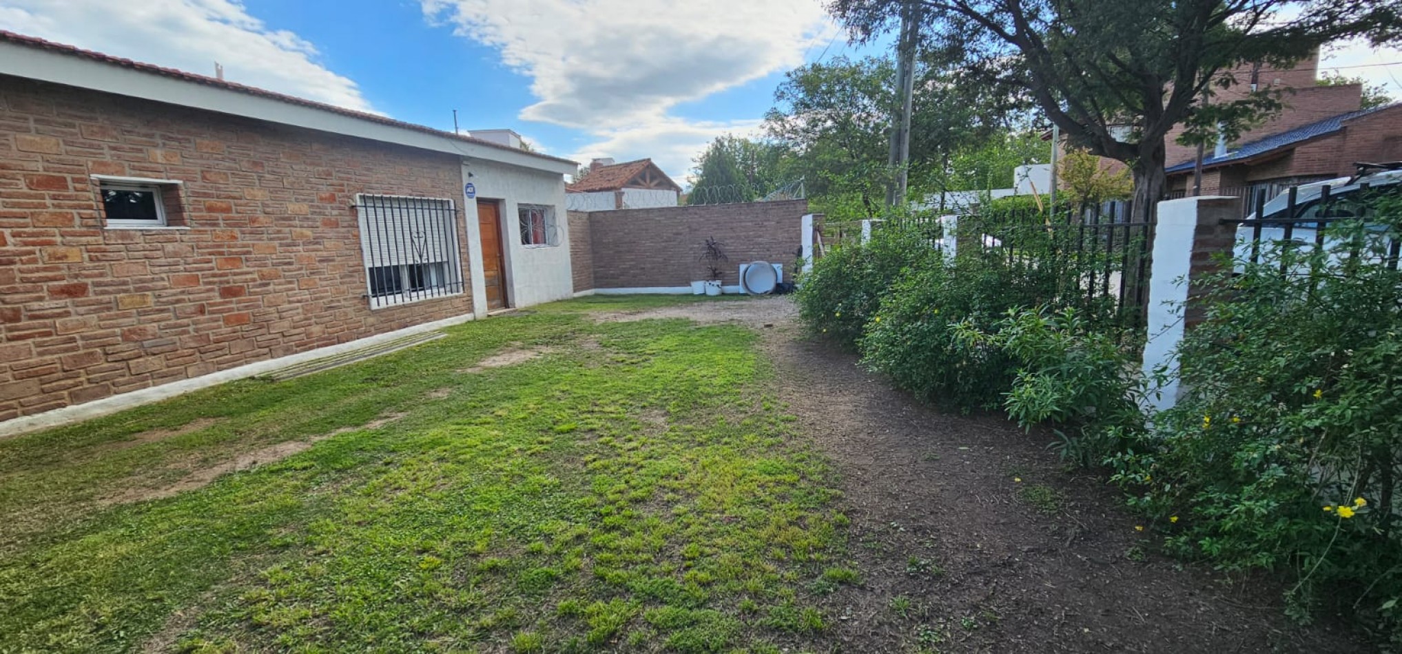 🚀 ARGUELLO-EL REFUGIO-CASA 4 DORM PLANTA BAJA A MTS DE RECTA MARTINOLLI 