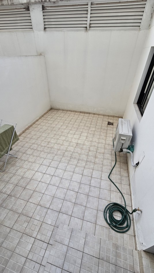  General Paz -Departamento en Venta con Patio y cochera - Ovidio Lagos 44