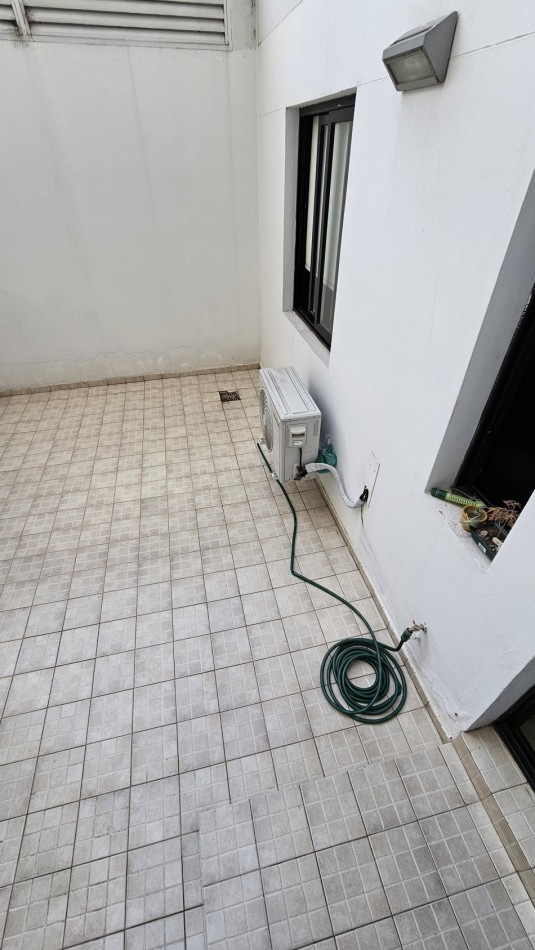  General Paz -Departamento en Venta con Patio y cochera - Ovidio Lagos 44