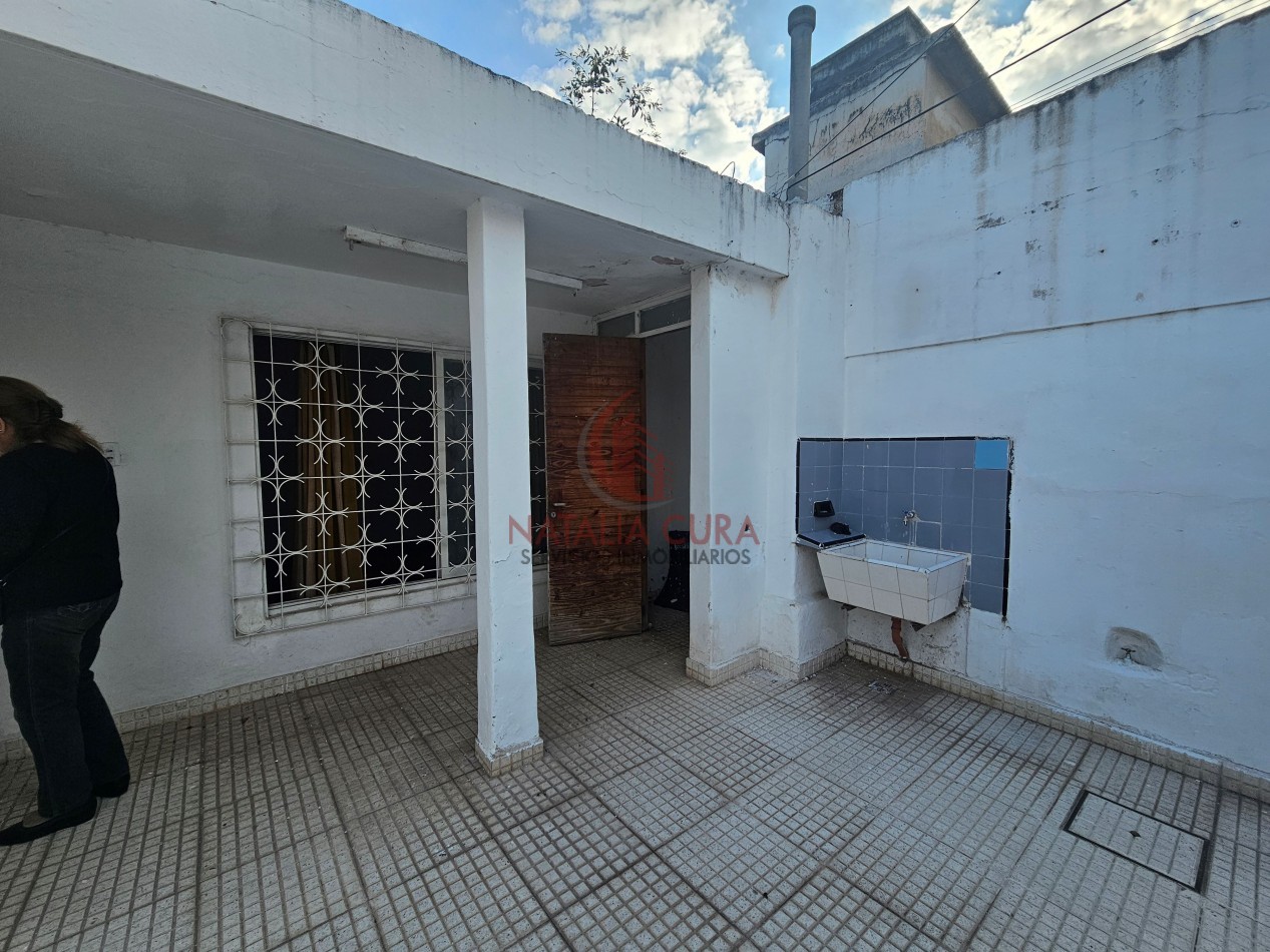 B° SAN MARTIN- HERMOSA CASA DE 3 DORM  "APTA BANCOR"