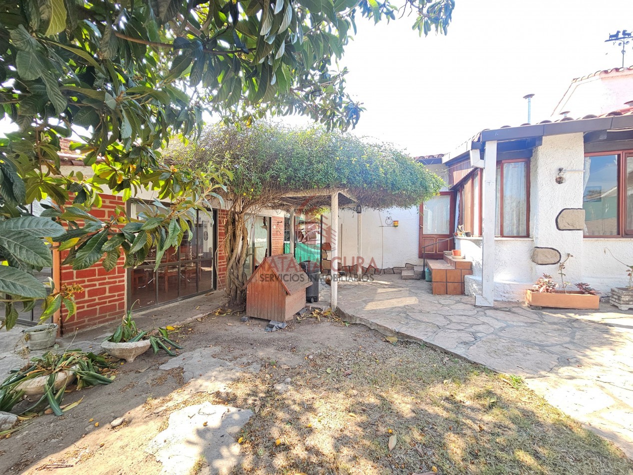 CARLOS PAZ- HERMOSO CHALET EN VENTA - APTO CREDITO BANCOR