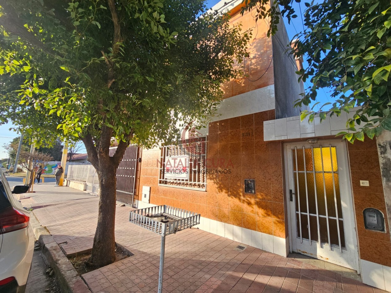 B° SAN MARTIN- HERMOSA CASA DE 3 DORM  "APTA BANCOR"