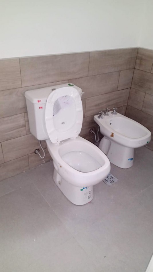 ALQUILER DUPLEX 3 DORM - LOMAS DE MANANTIALES 