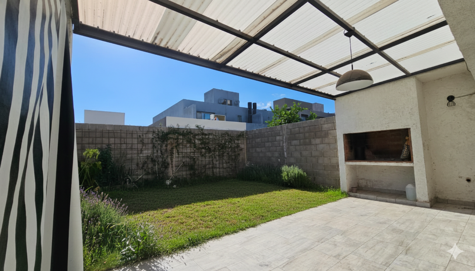 ALQUILER DUPLEX 3 DORM - LOMAS DE MANANTIALES 