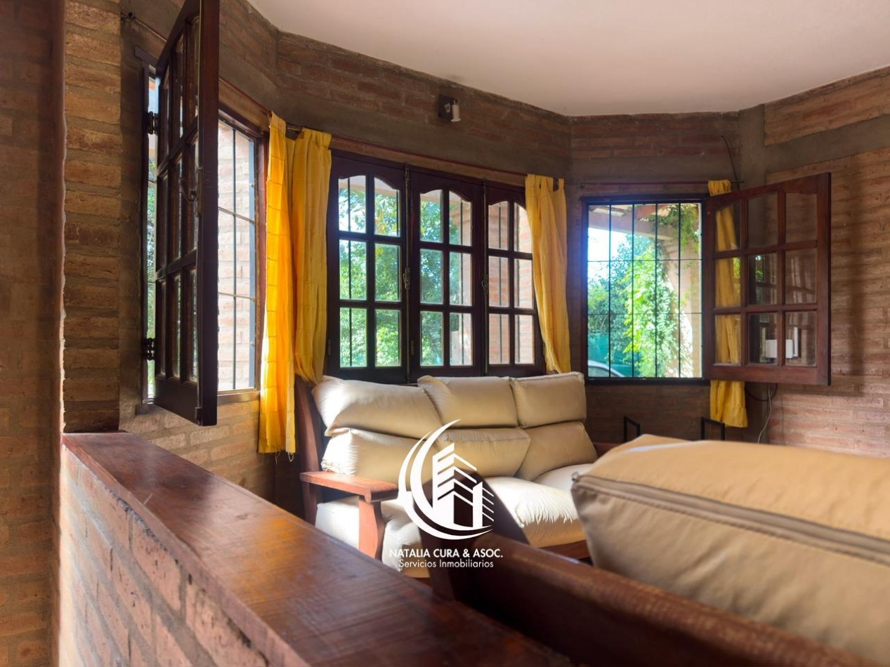 ALQUILER: Casa Quinta en Arguello 4 Dorm con Gran Parque y Pileta