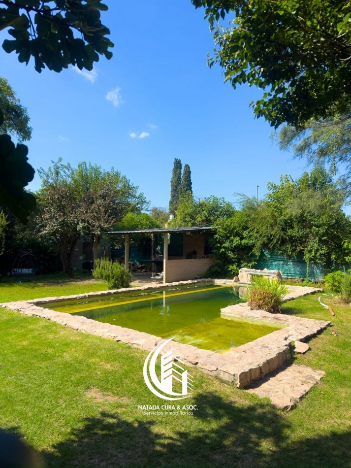 ALQUILER: Casa Quinta en Arguello 4 Dorm con Gran Parque y Pileta