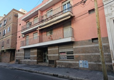 Vendo Departamento Alberdi 1 dormitorio Prox.a Jefatura de Policias Y Hospital Clinicas