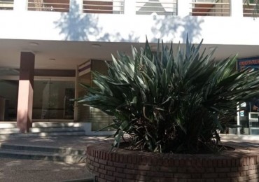 El dpto esta en Nueva Cordoba, Balcarce 427